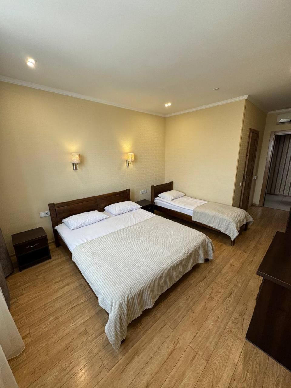 Passage Hotel Ternopil Extérieur photo