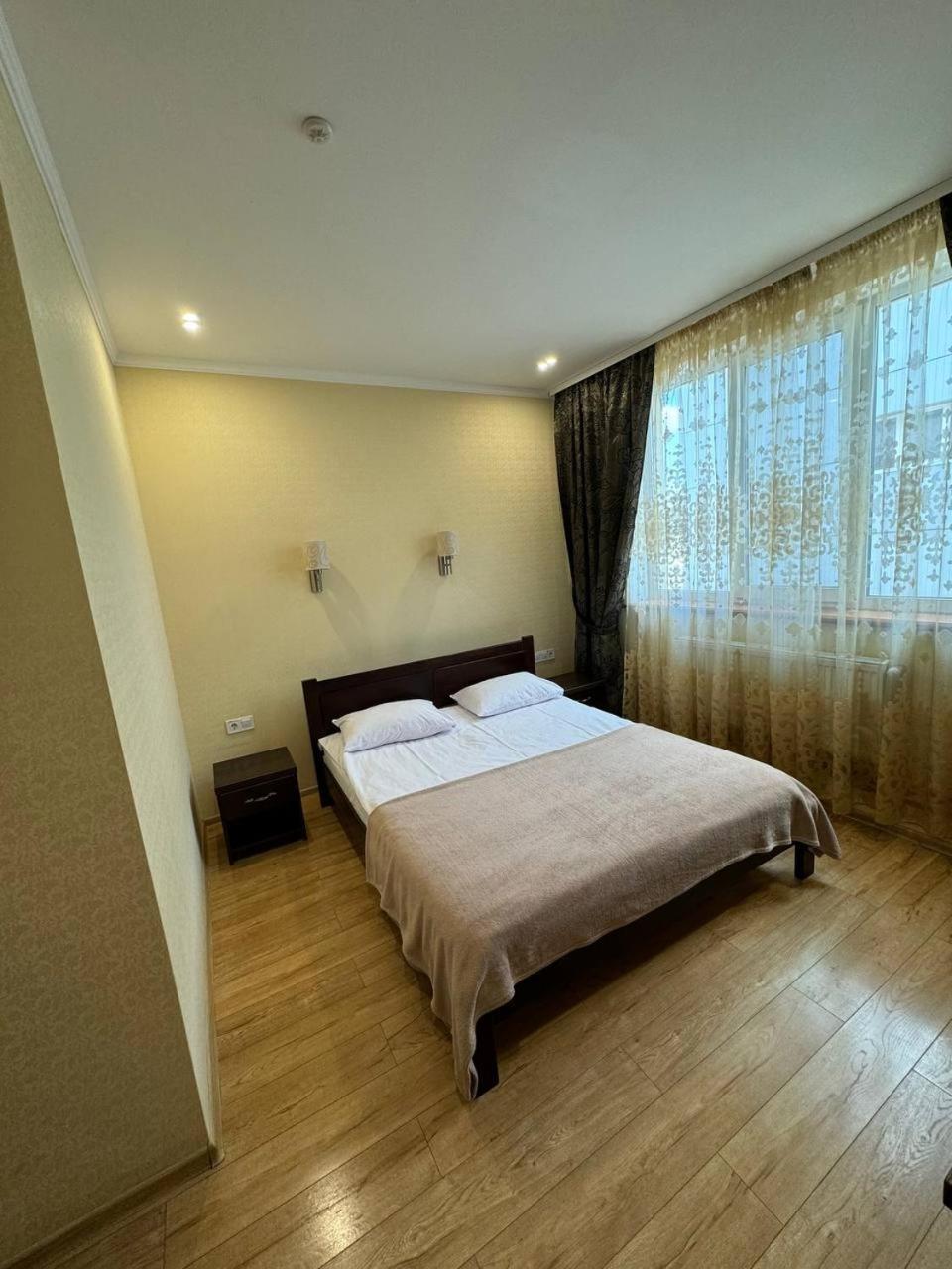 Passage Hotel Ternopil Extérieur photo