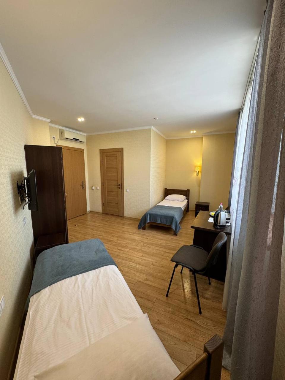 Passage Hotel Ternopil Extérieur photo